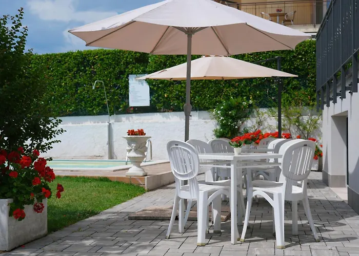 Da Mirella Apartment *